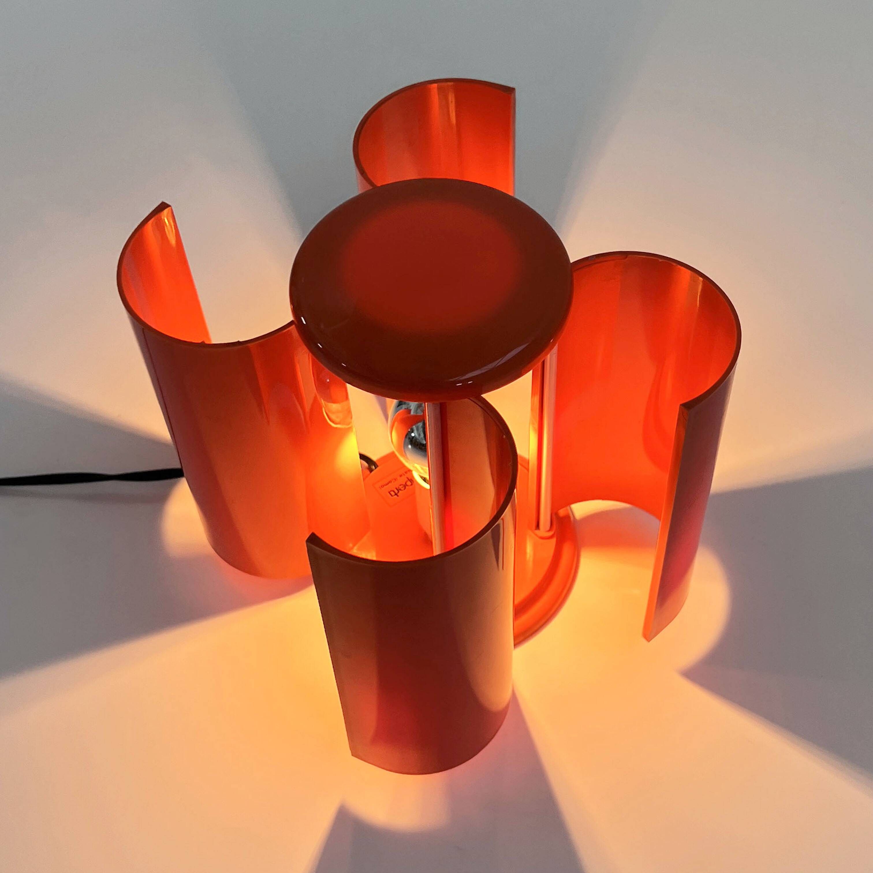 Lampe de table fleur par Studio D.A, Casati & Ponzio pour Lamperti, 1970