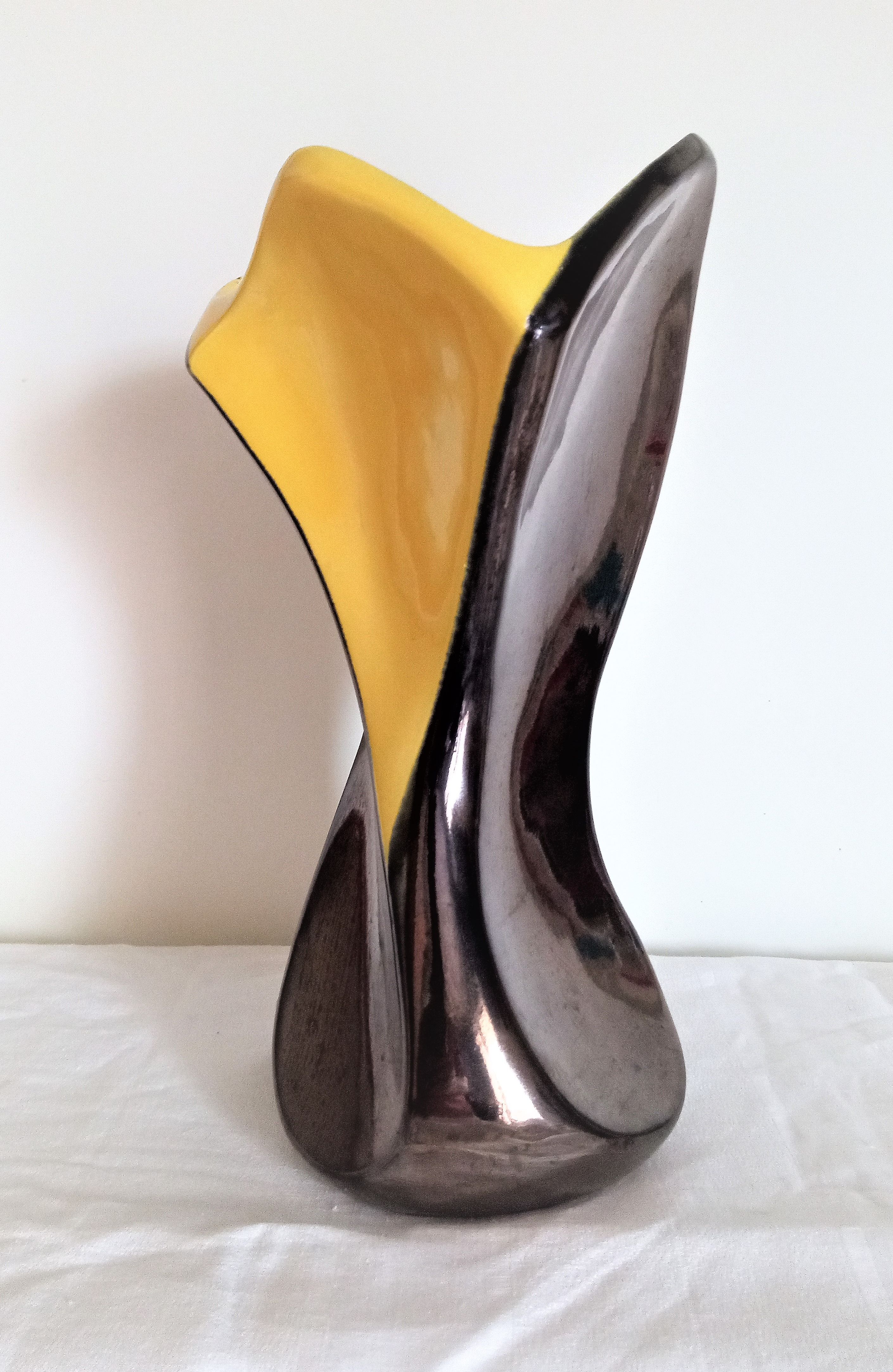 Art Deco vase in two-tone glazed ceramic (black/yellow), signed and numbered