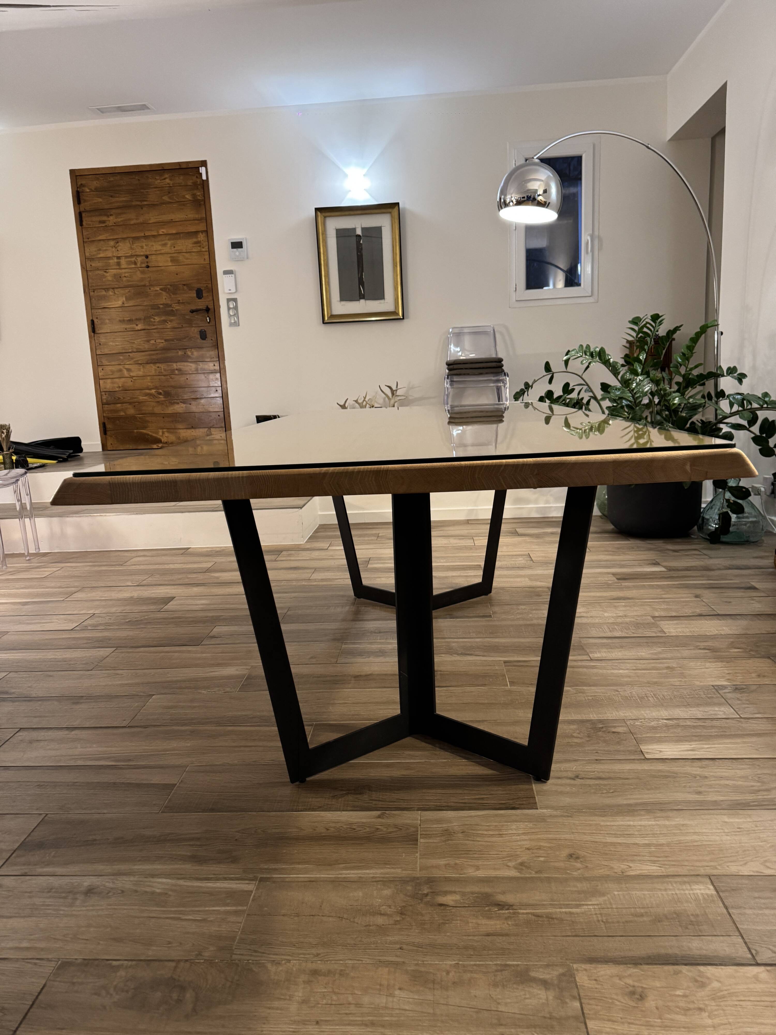 Wooden table model Goyaa published by XXL, 2017