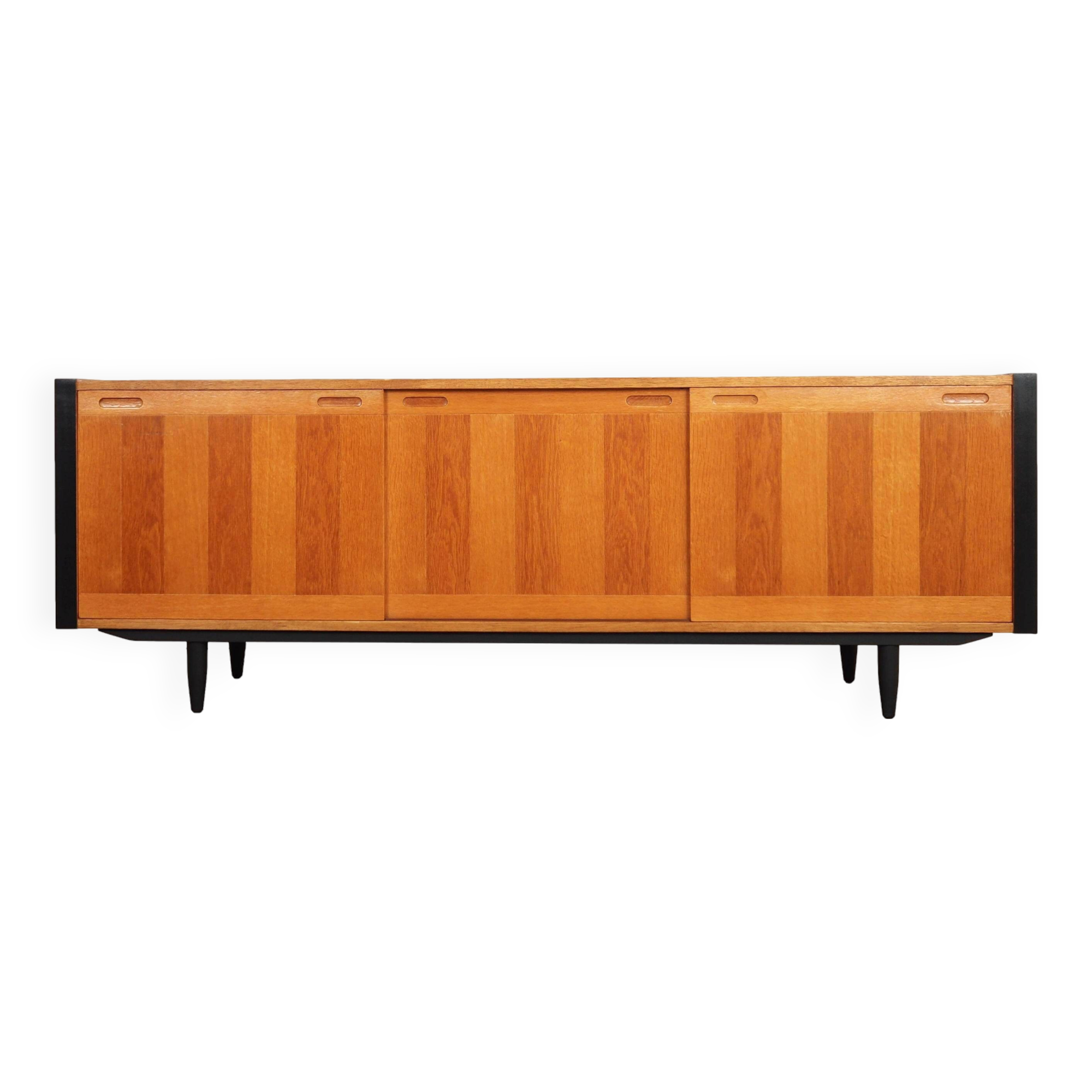 Buffet en frêne, design danois, années 1970, production : Skovby Møbelfabrik
