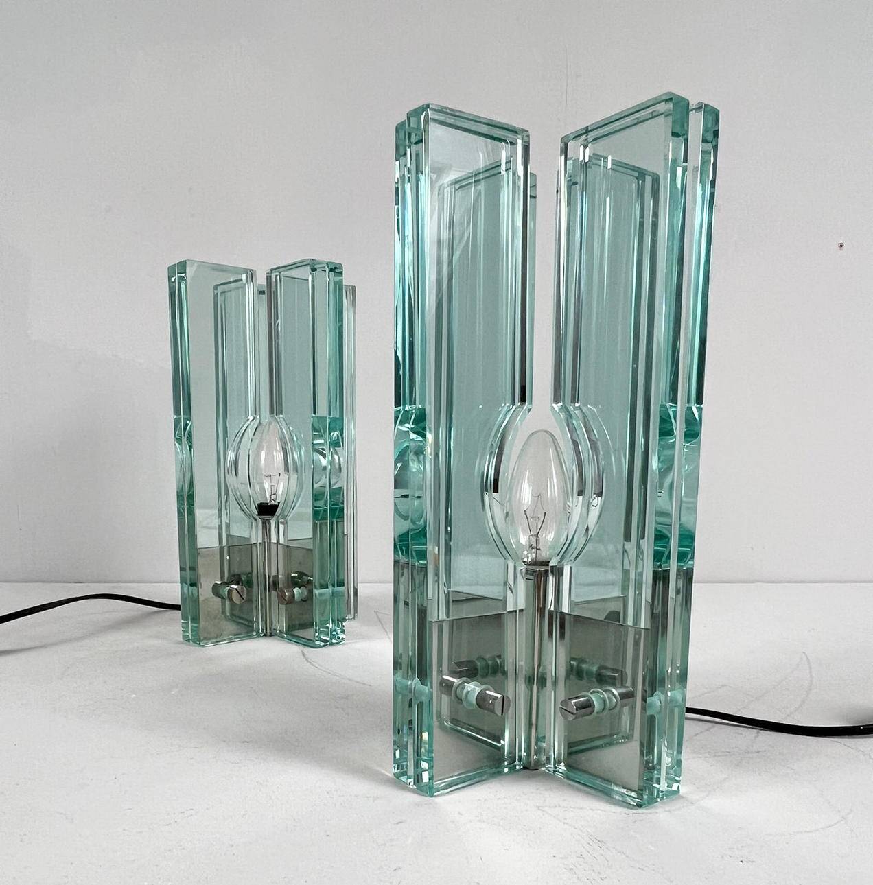 Giorgio Reggiori. Pair of table lamps/glass objects by Giorgio Reggiori for Gallotti & Radice, 1960s, Italy.