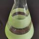 Ensemble de 4 verres granités de couleur avec sa carafe