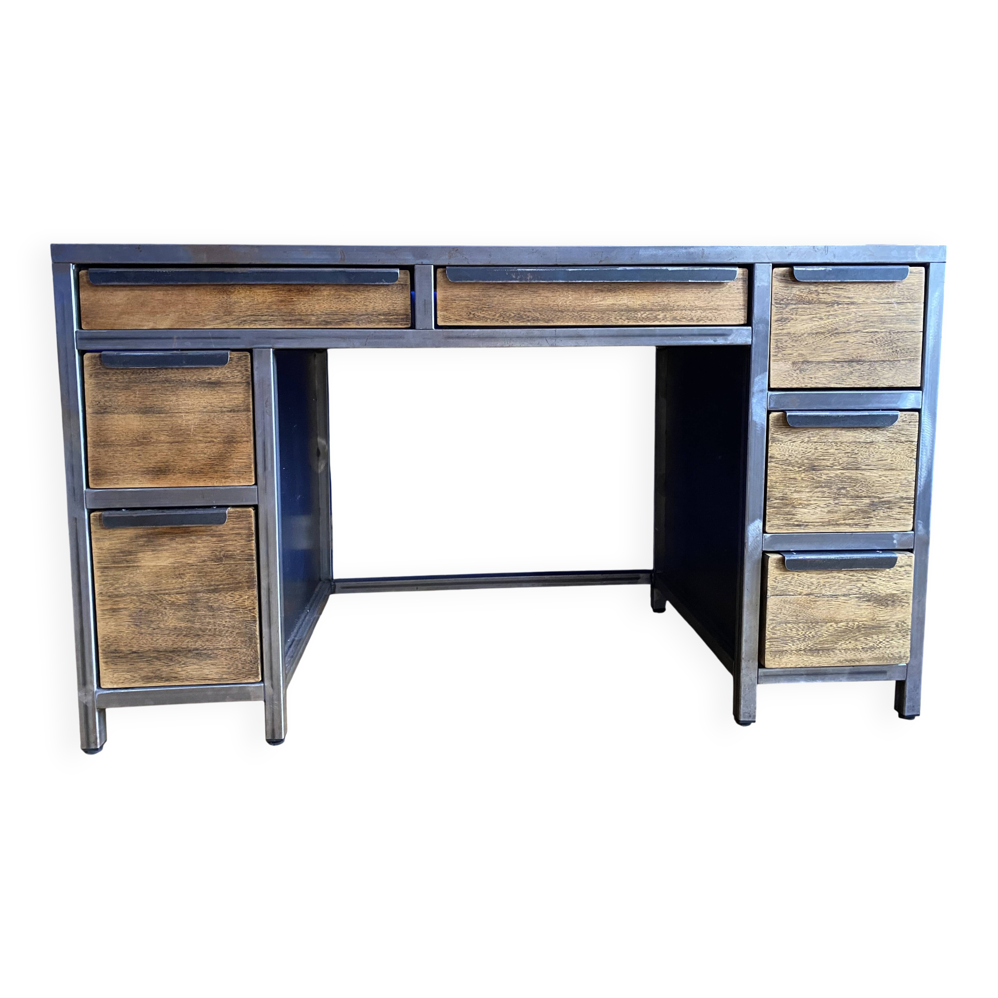Industrial desk made of iron and wood