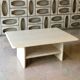 Table basse en travertin avec plateau intermédiaire