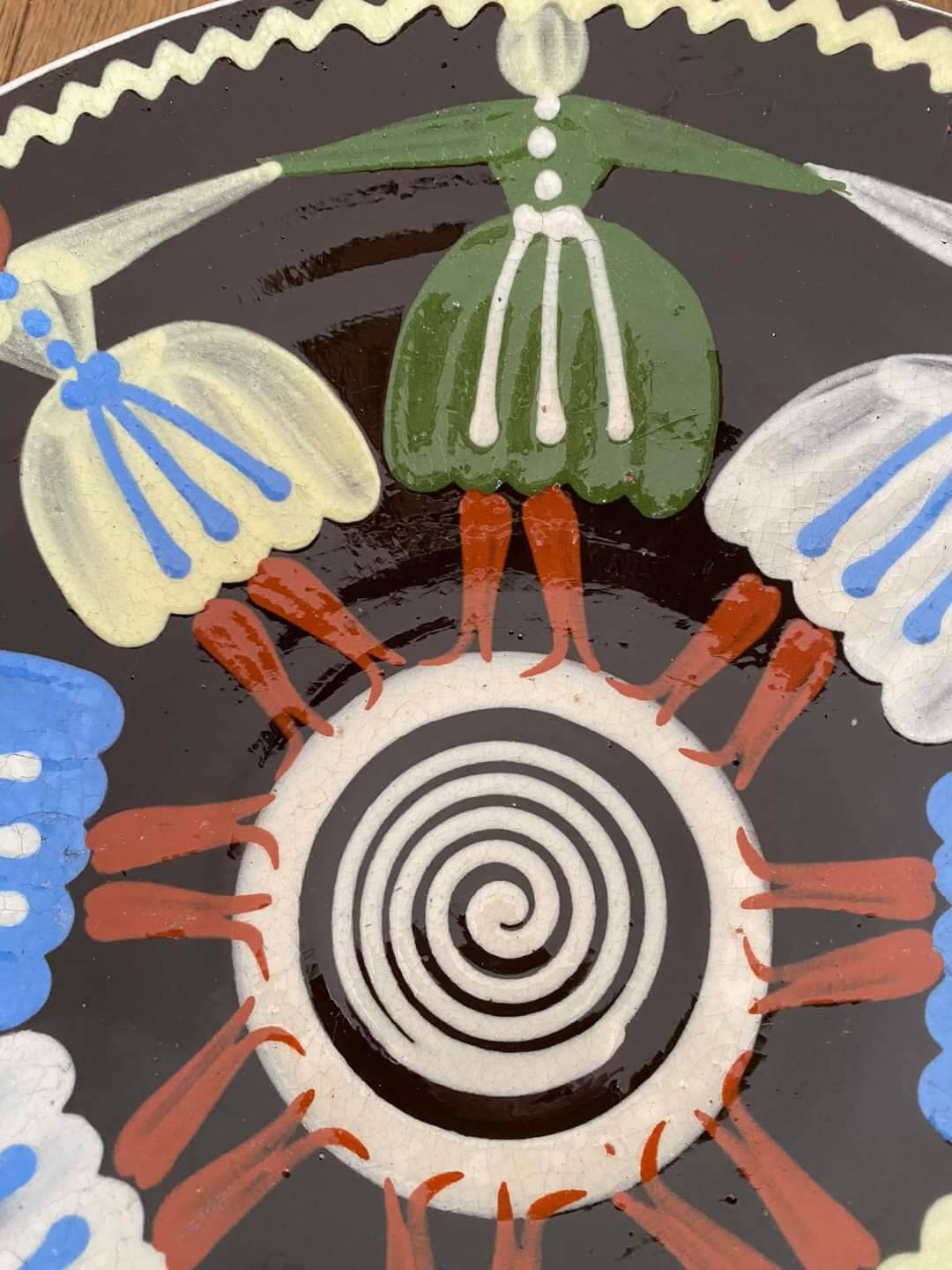 Ceramic bowl by POZDIŠOVA, hand-painted, "Women in solidarity"