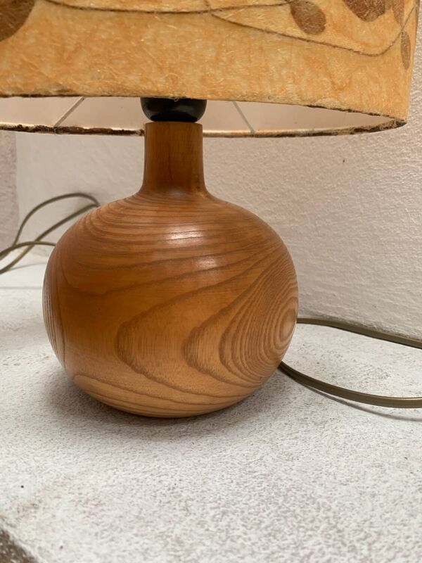 Lampe en boule bois