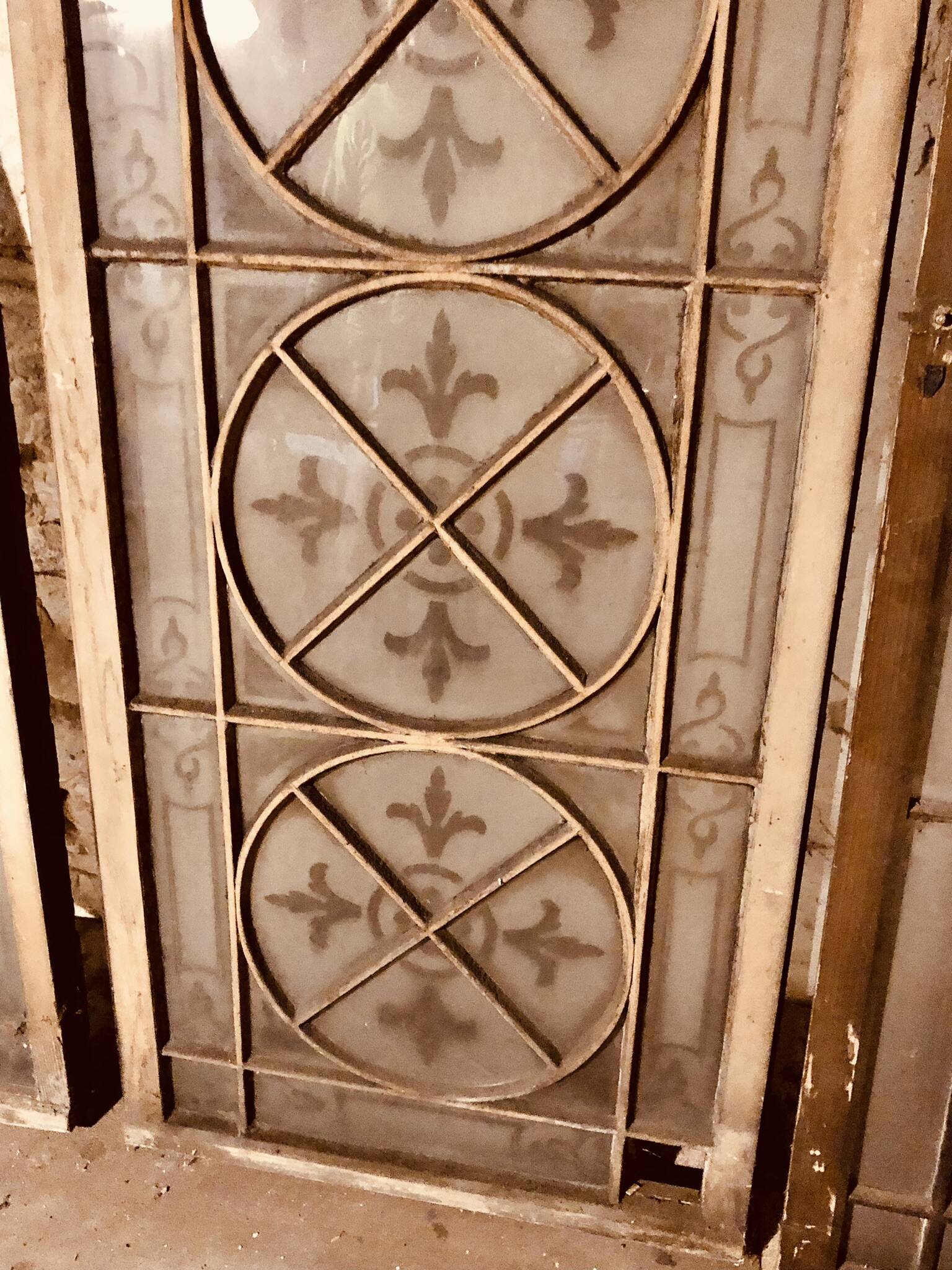 Set of 4 decorative carved glass windows from the 1900s