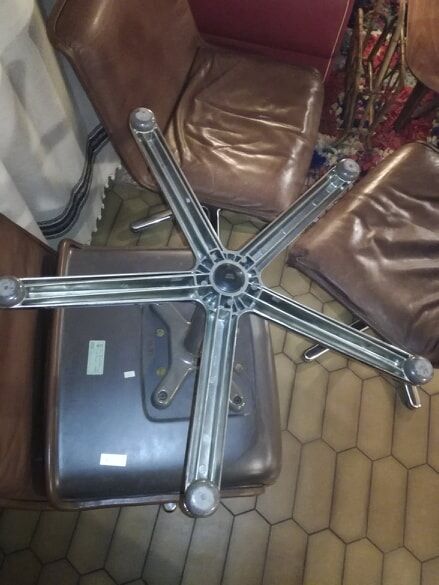 Set of four leather chairs Wilkhahn Germany design 1981