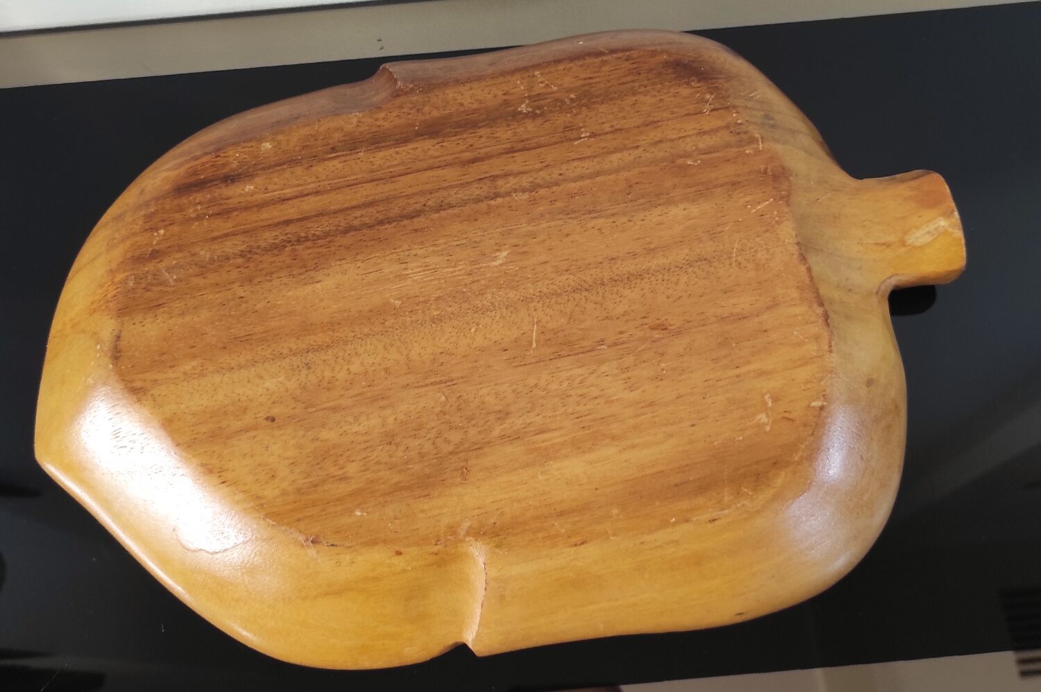 Vintage carved wooden aperitif platter – 4 compartments