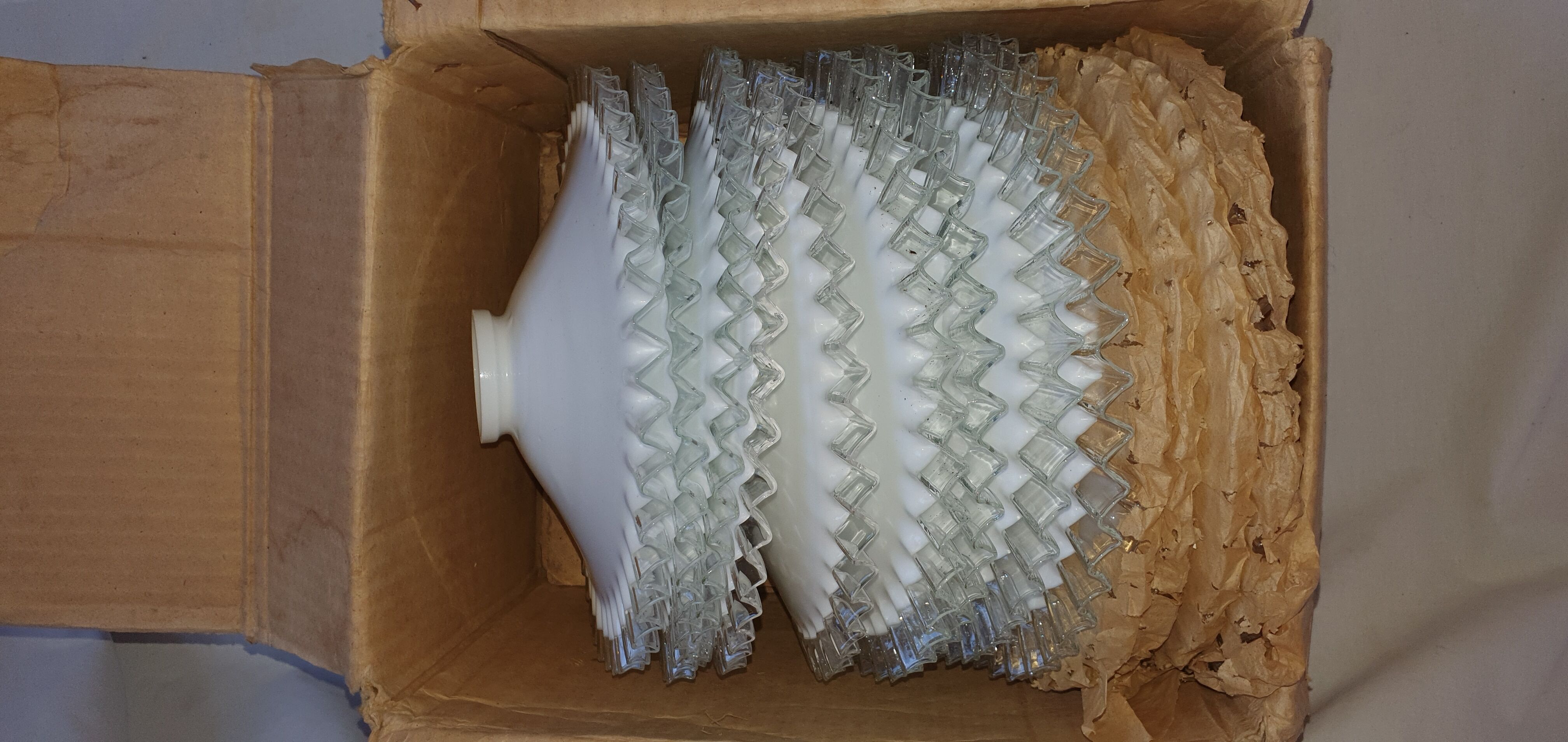 Opaline lampshade 1940/50