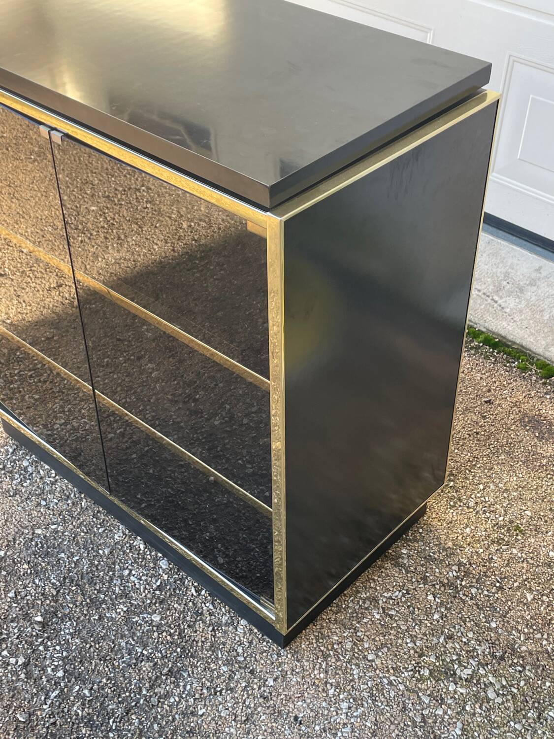 Vintage black and gold TV cabinet from the 70s/80s