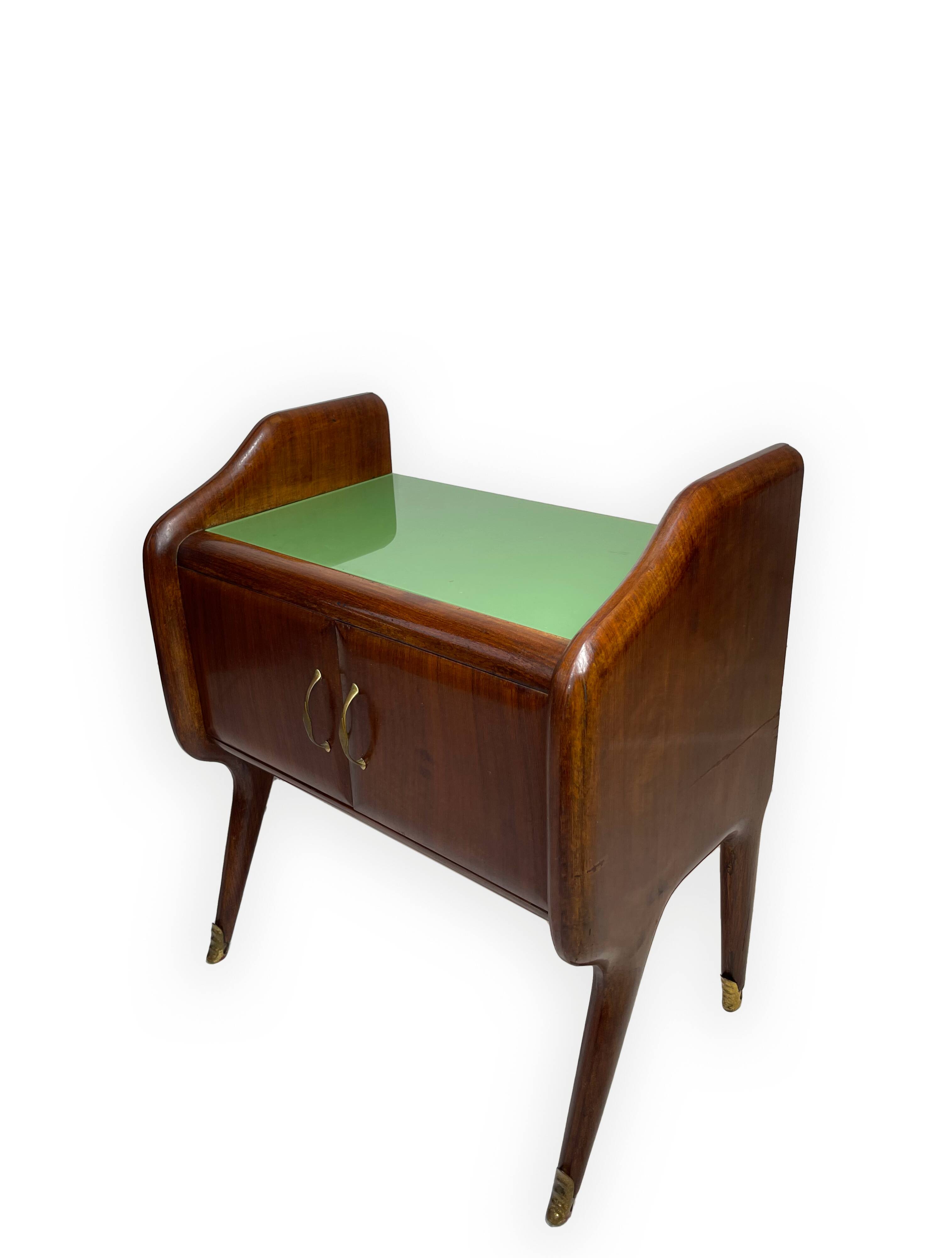 Table de chevet italienne du milieu du siècle