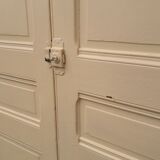 Paire de portes de placard anciennes