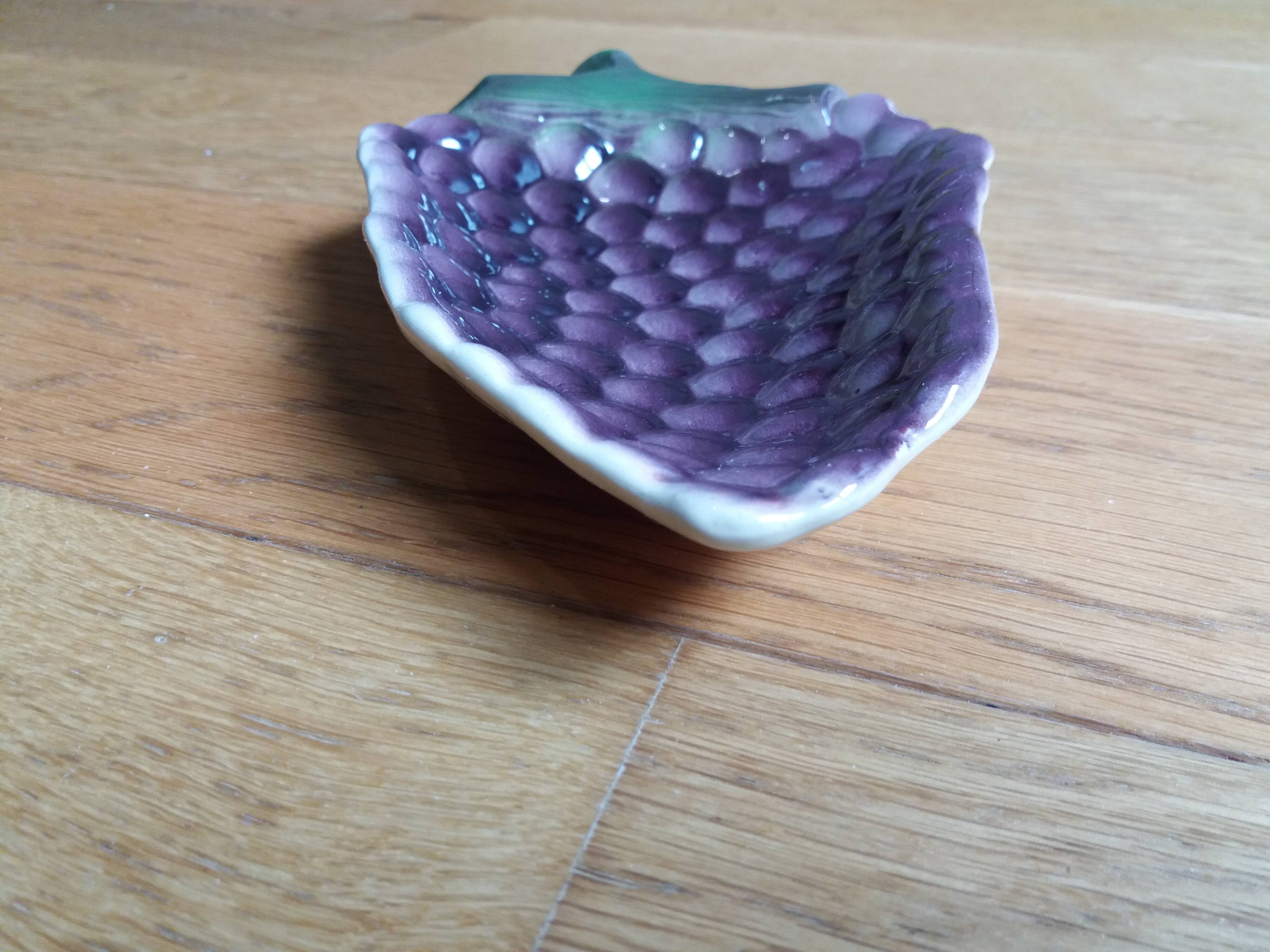 Saint Clément Lunéville grape storage cup