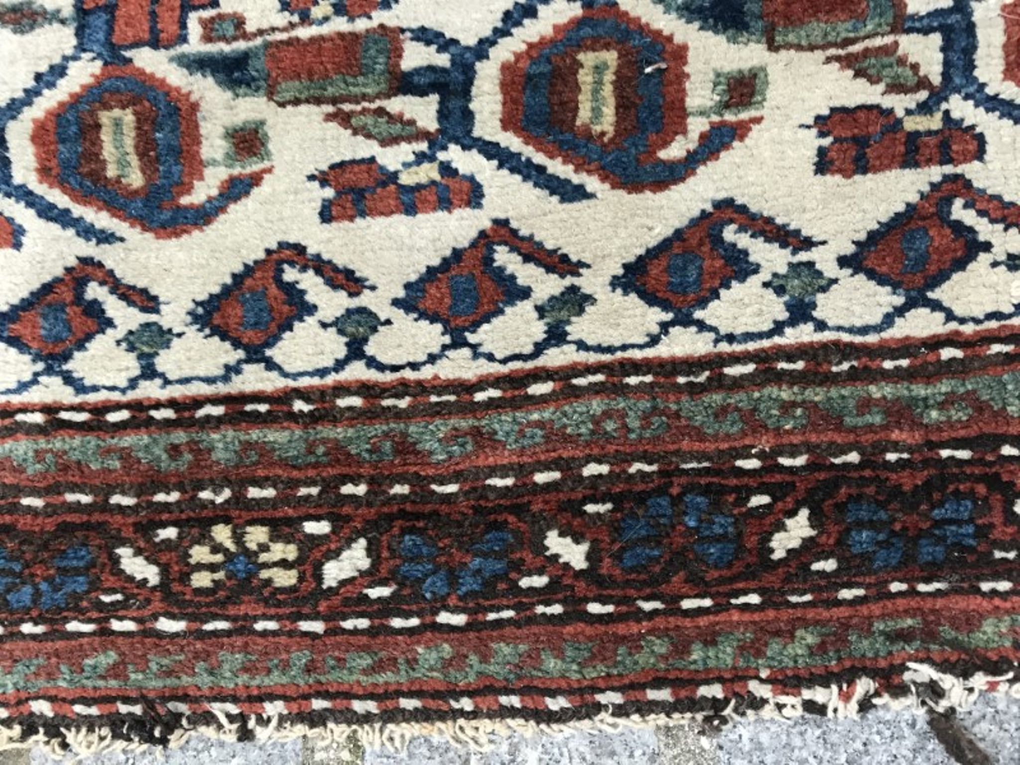 Carpet old persian kurdish done hand 117 x 185 cm