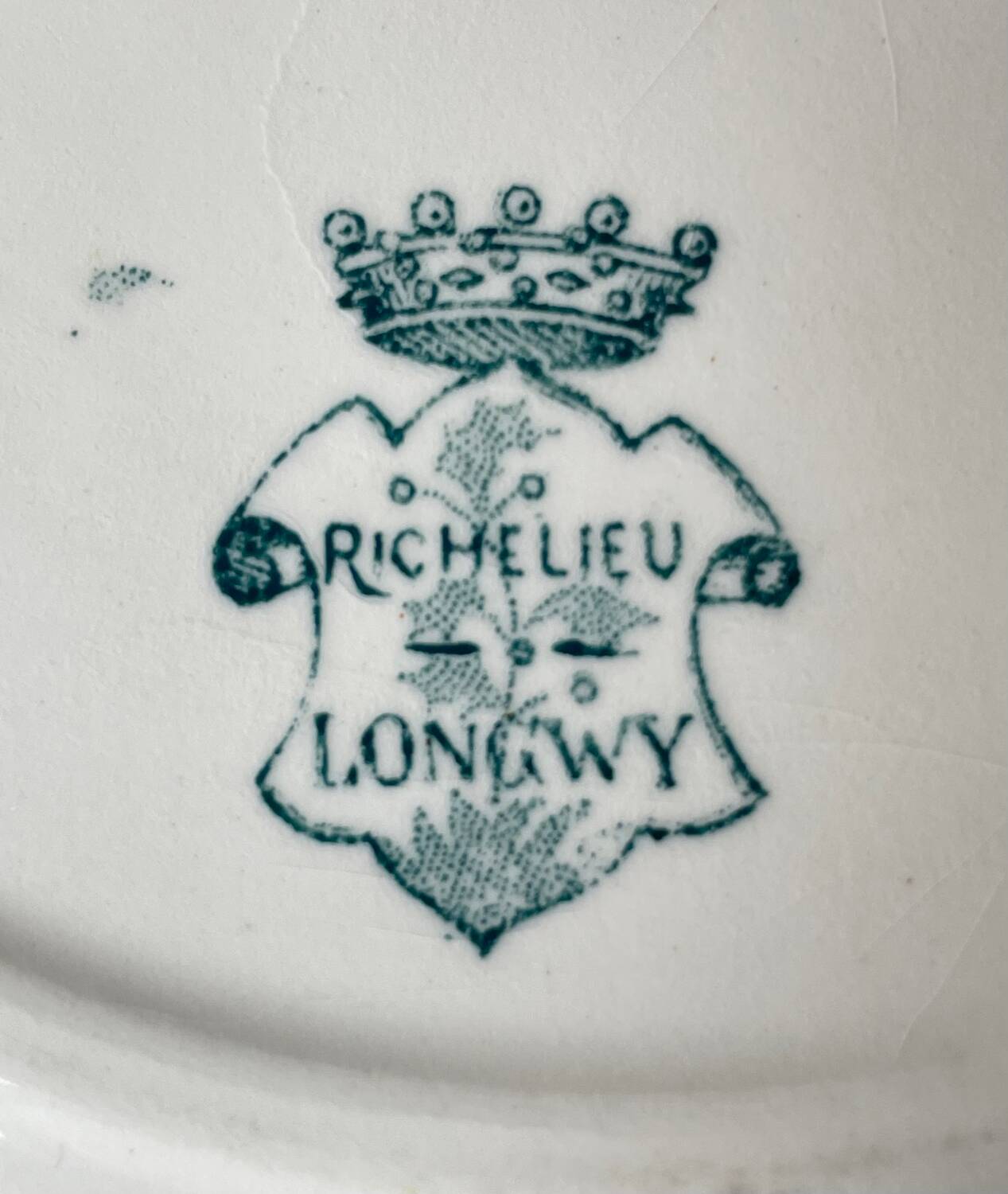 6 Longwy Ironstone Flat Plates, Richelieu Pattern