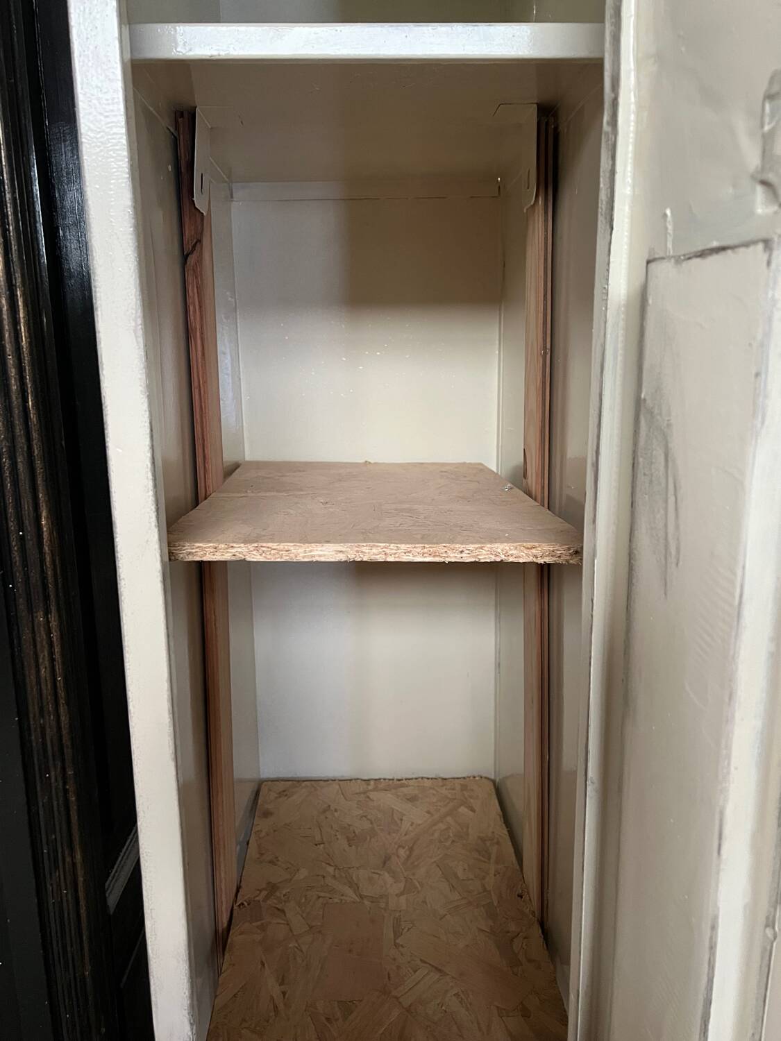 Industrial locker room