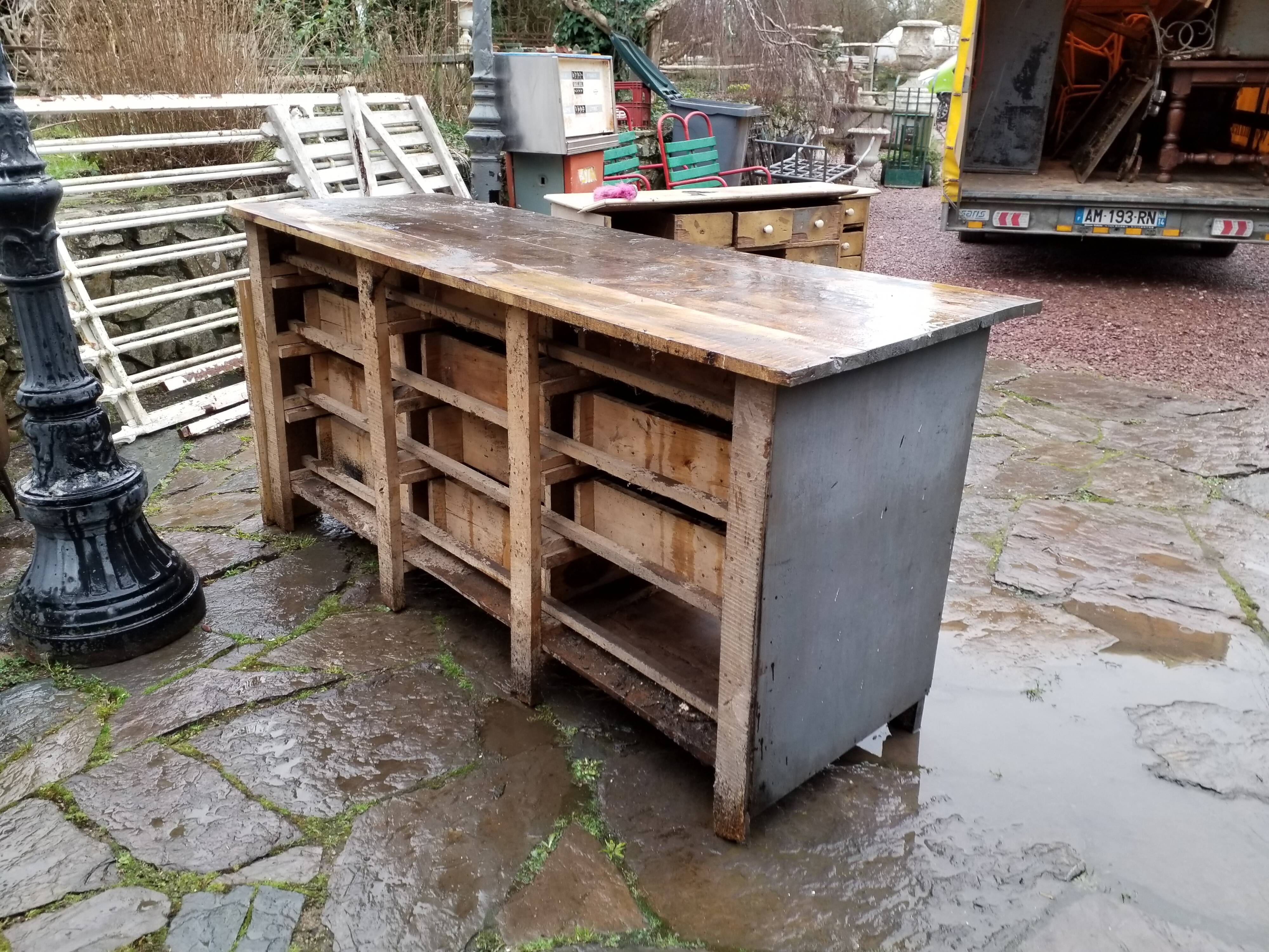 Furniture with 11 drawers