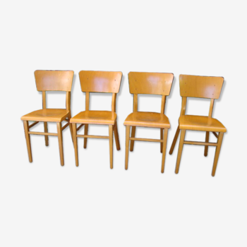 Lot de quatre chaises bistrot style Thonet anciennes