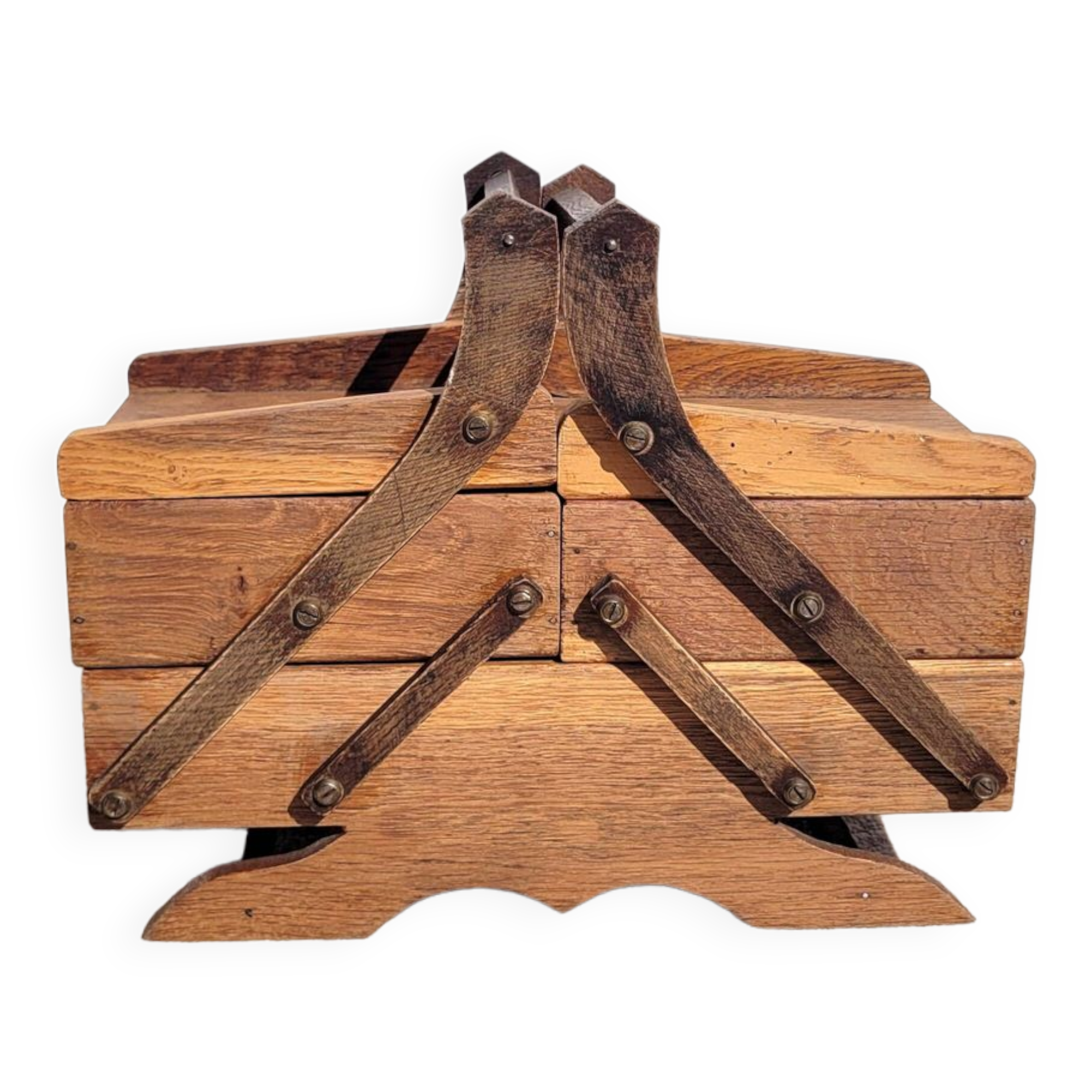 Small vintage sewing box worker