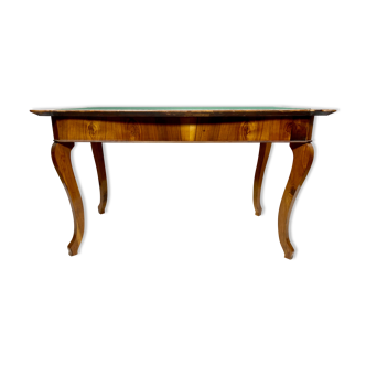 Large flat desk Biedermeier in cherry veneer, Circa 1815 Austria