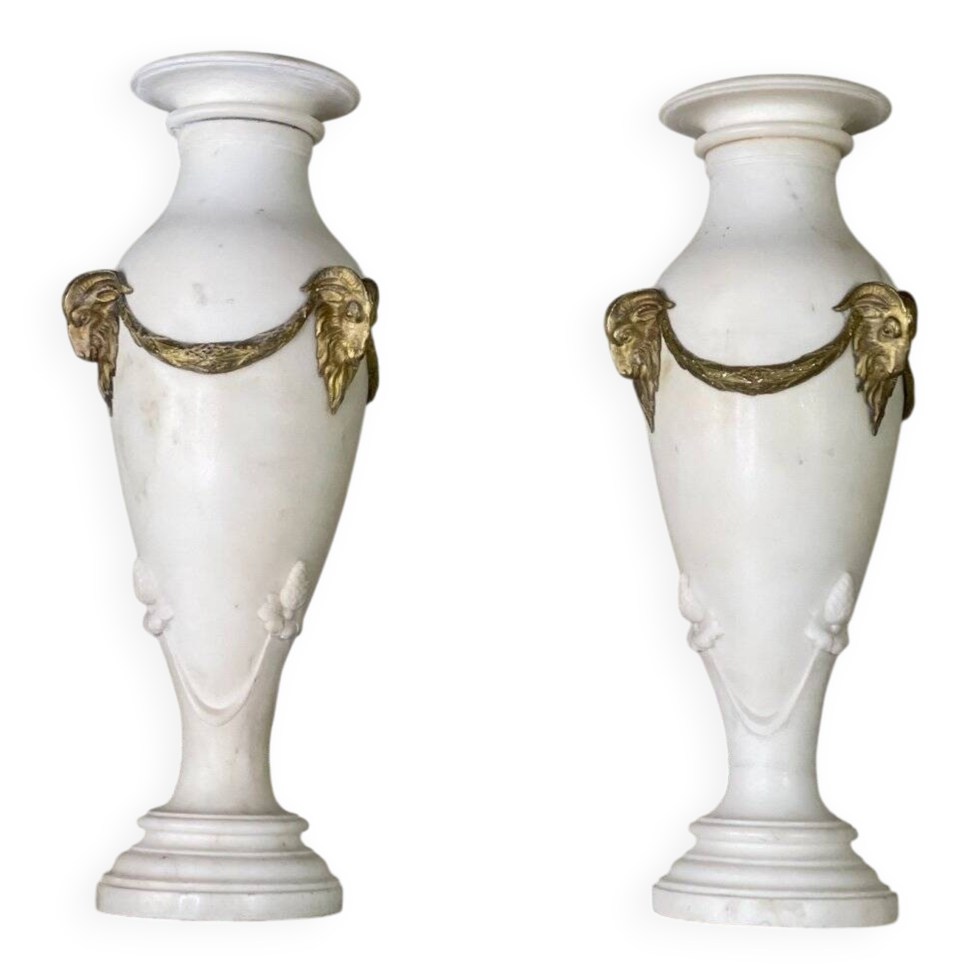 Pair of vases in white statuary marble, gilt bronze, circa 1900