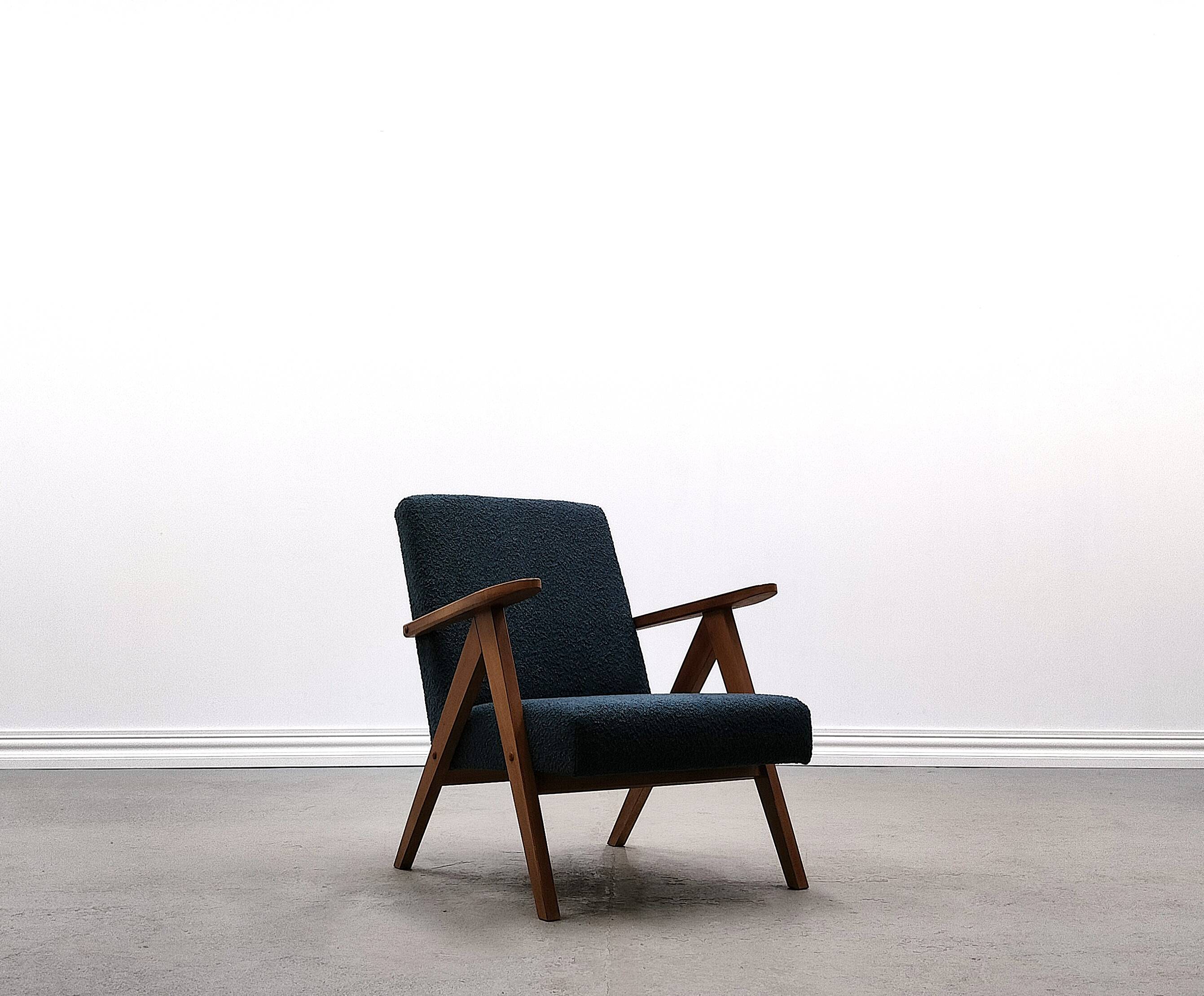 Mid Century Easy Chair Model B - 310 Var in Blue Boucle