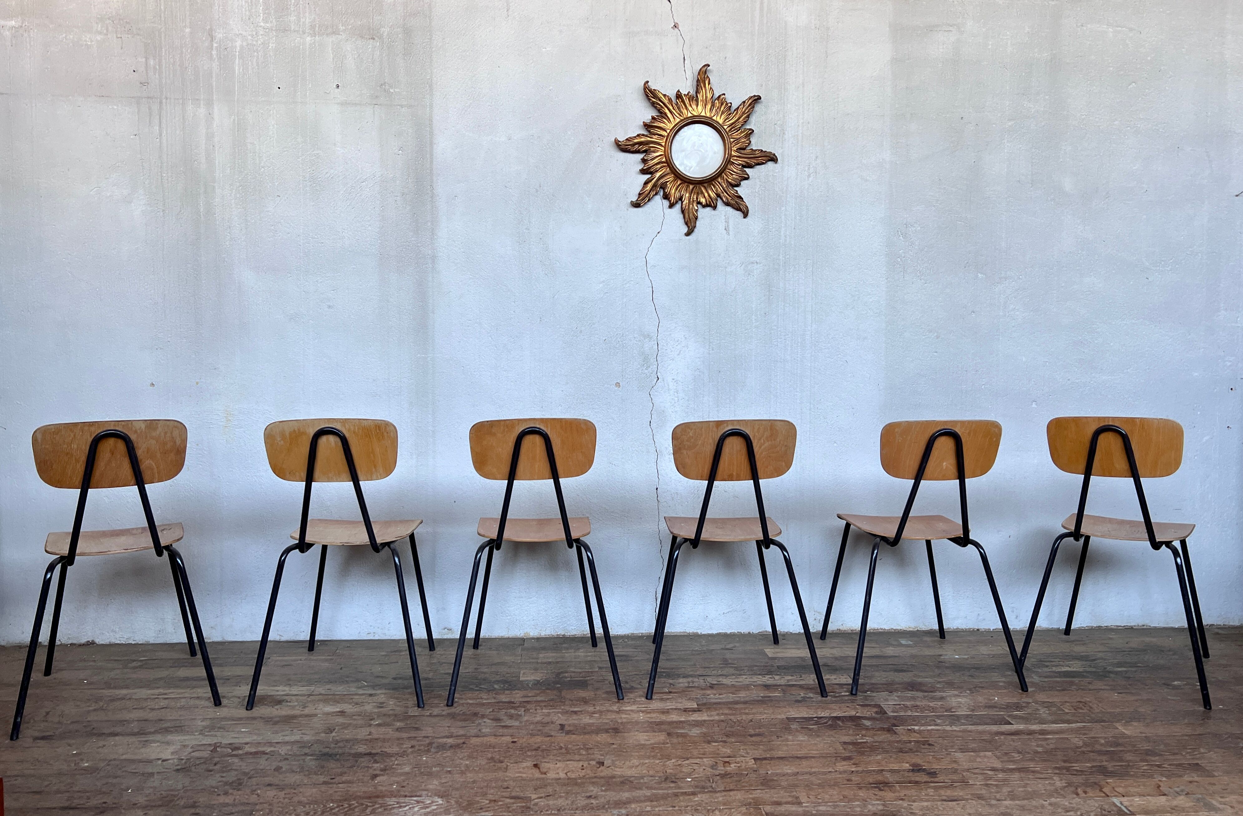 Series of 6 vintage chairs