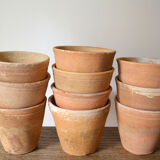 10 pots anciens en terre cuite 9-10 cm