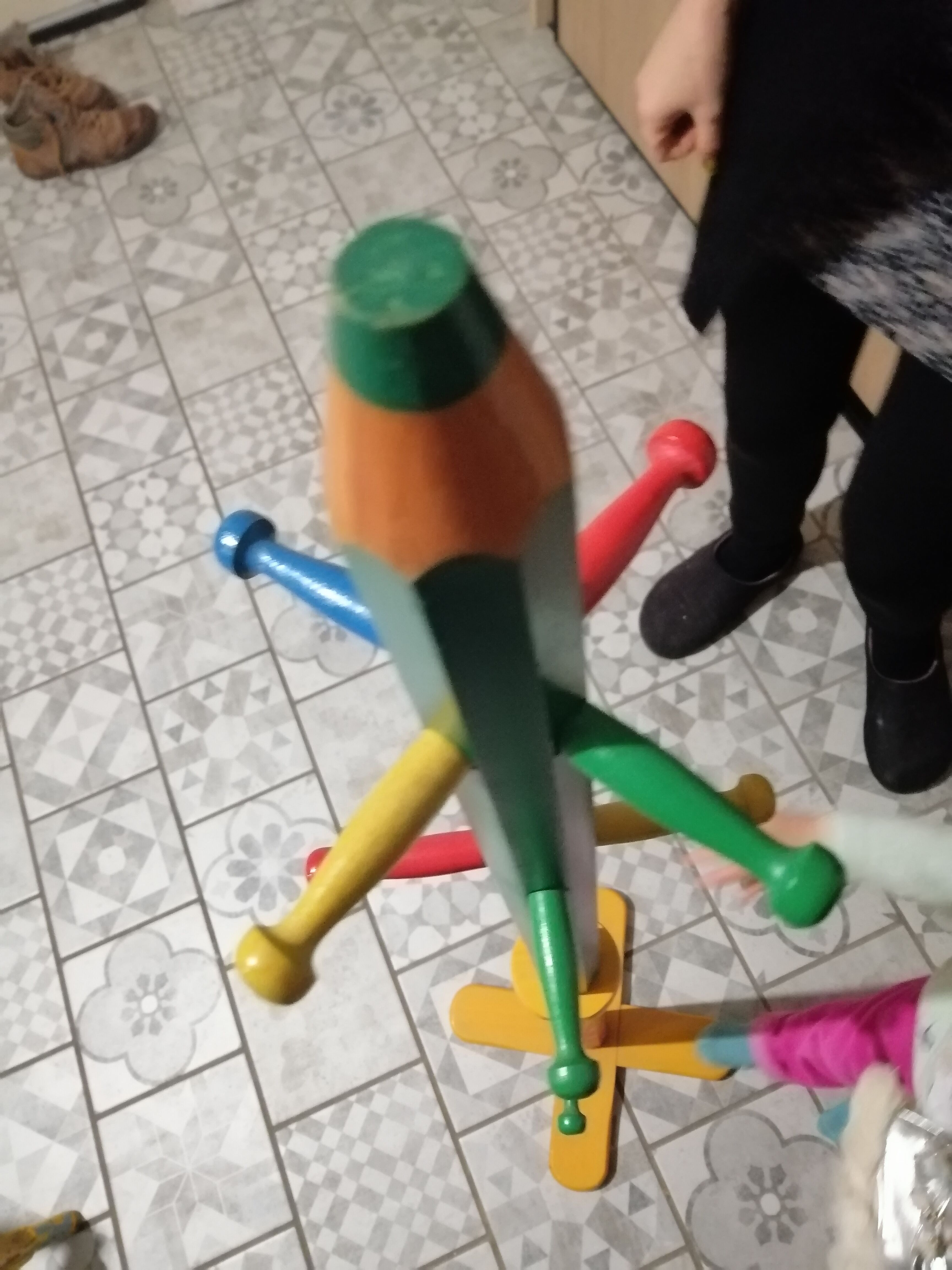 Children's coats holder