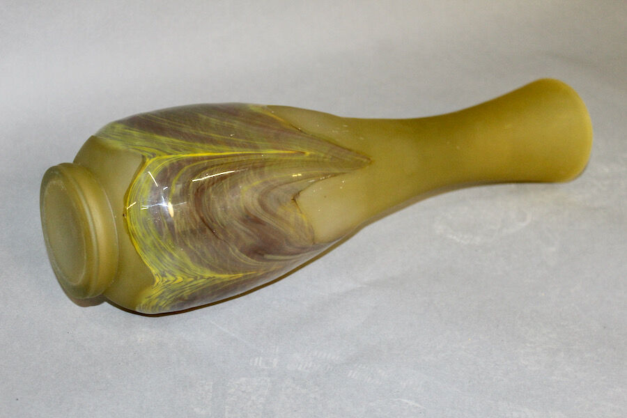 Long neck glass paste vase