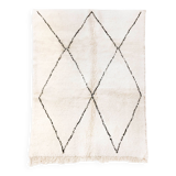 Beni Ouarain Moroccan Berber rug with black diamonds 2.53x1.59m