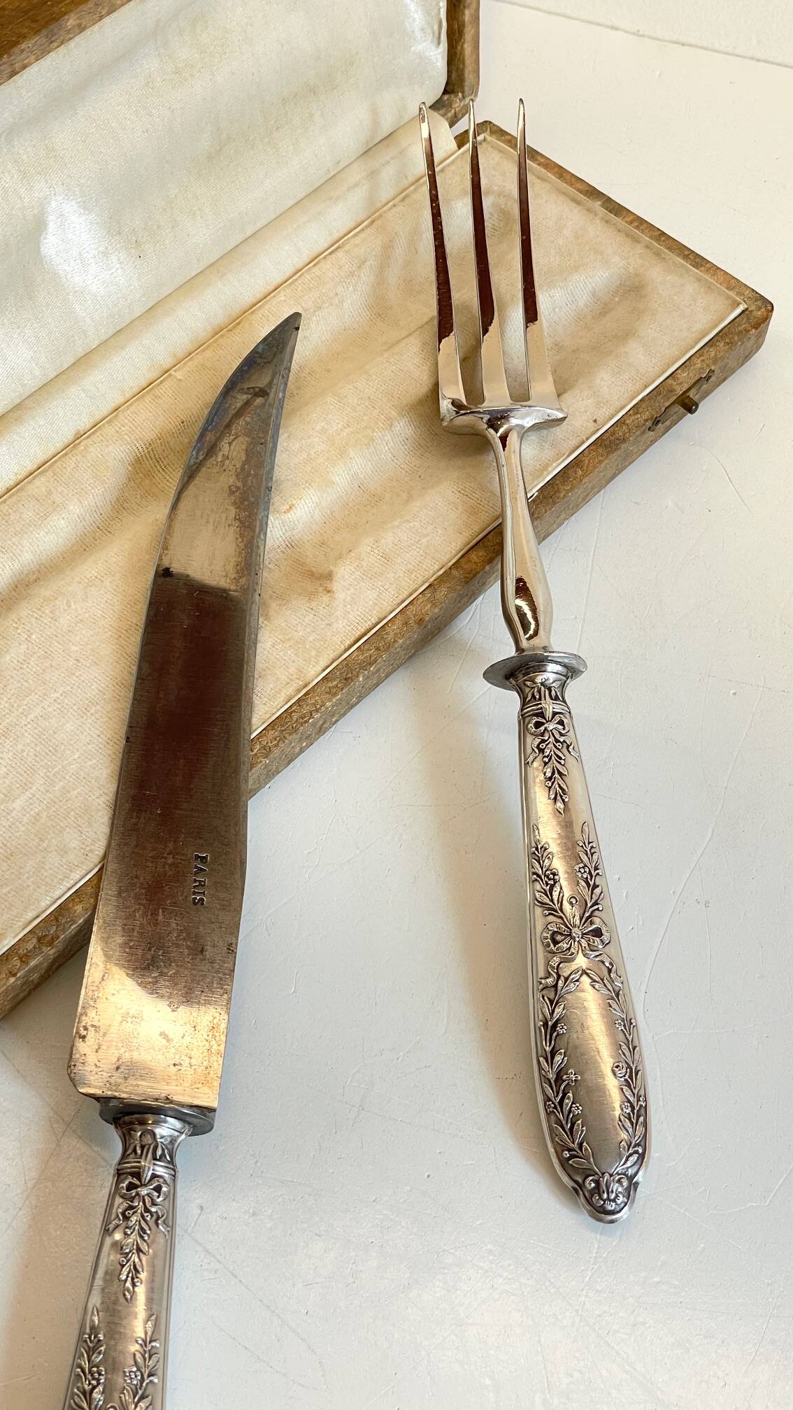 Silver-plated cutlery set with Minerva helmet, Paris