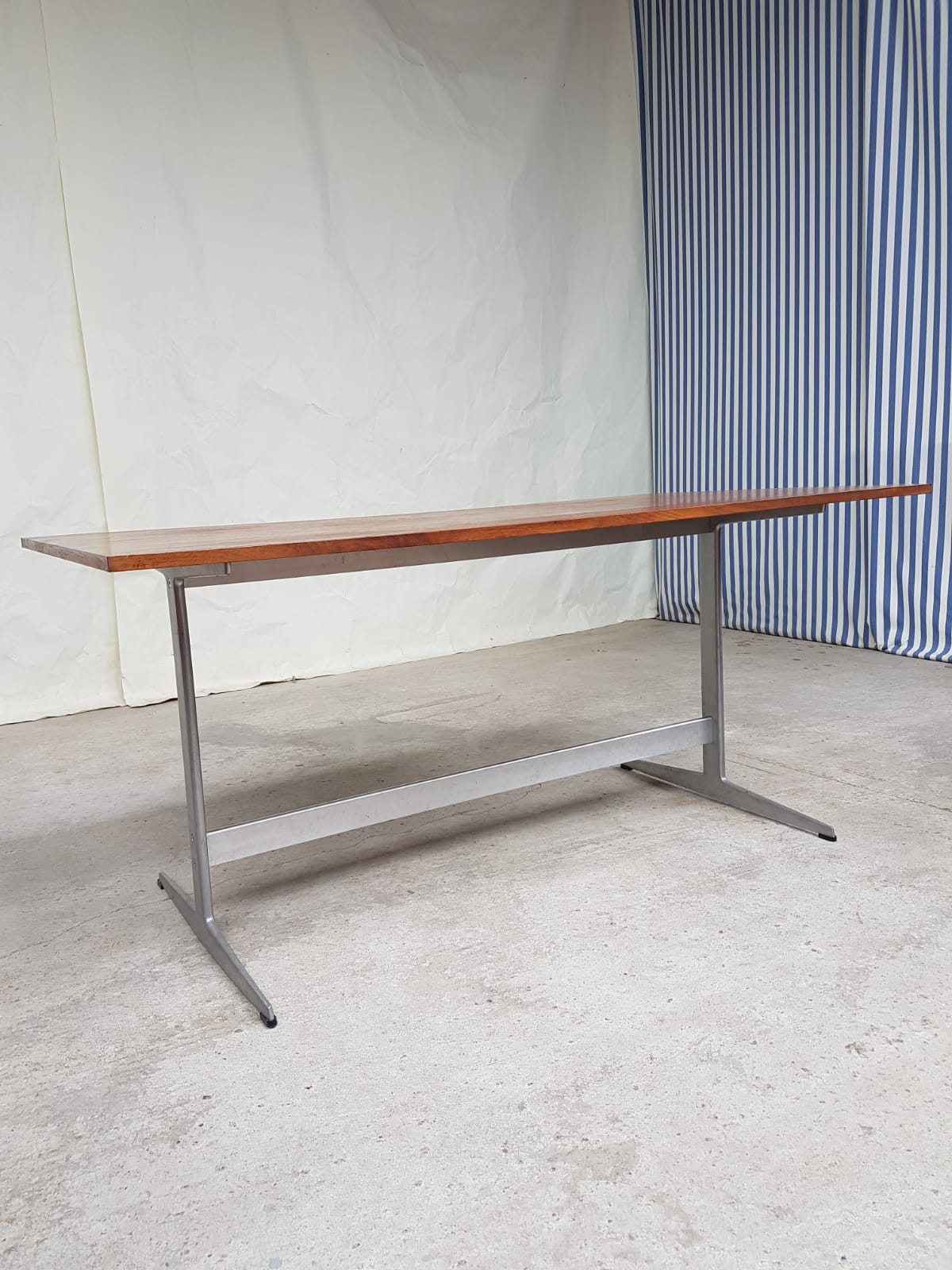 Aluminium dining table Arne Jacobsen for Fritz Hansen