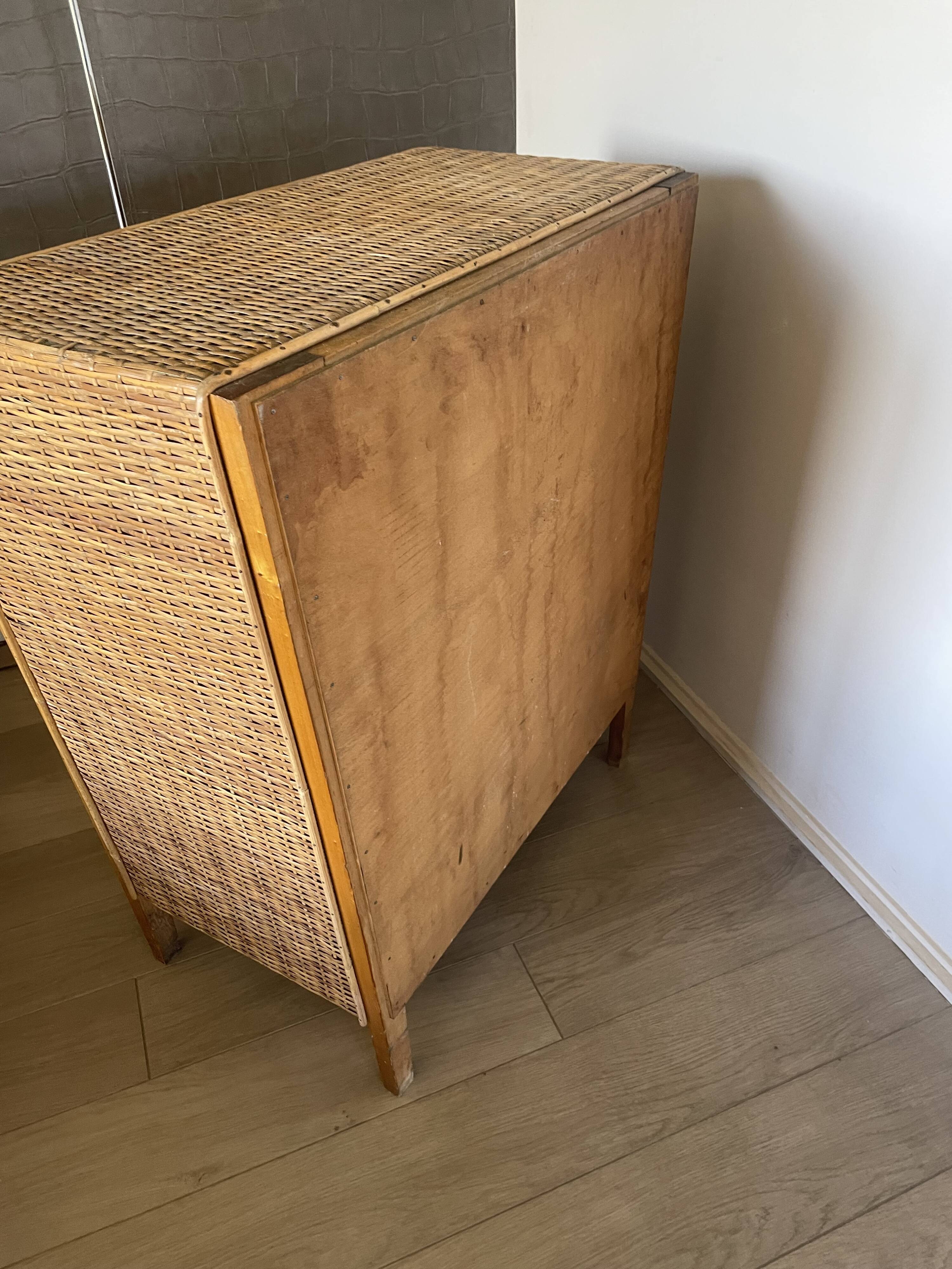 Petit buffet d’appoint vintage