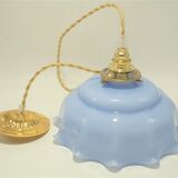 Blue opaline suspension