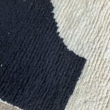 Moroccan rug in natural wool 250cm x 150cm