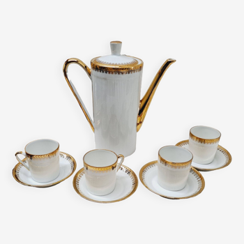 White and gold porcelain coffee maker and cups