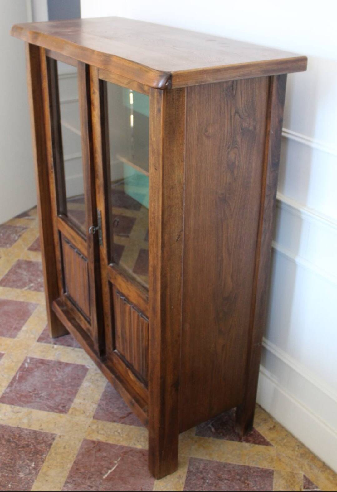 Brutalist Display Cabinet in Solid Elm by Olavi Hänninen for Mikko Nupponen 1960