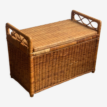 Vintage rattan chest