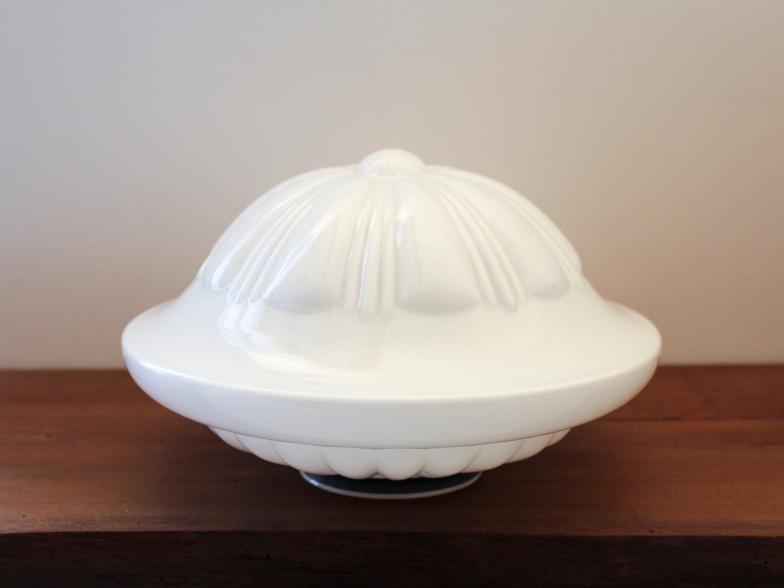 Opaline art deco for ceiling lamp