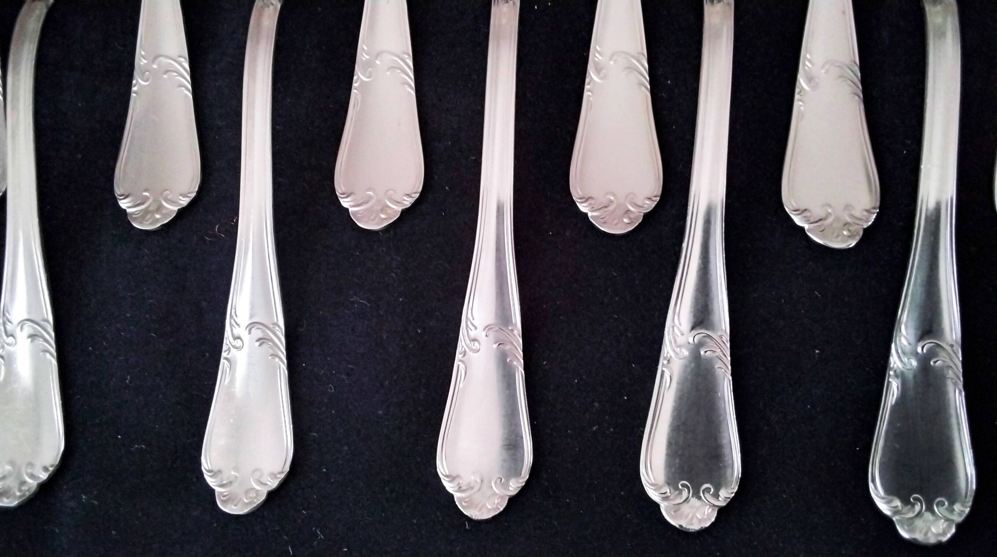 Guy Degrenne Rocaille Model Louis XV Style Stainless Steel Cutlery Set