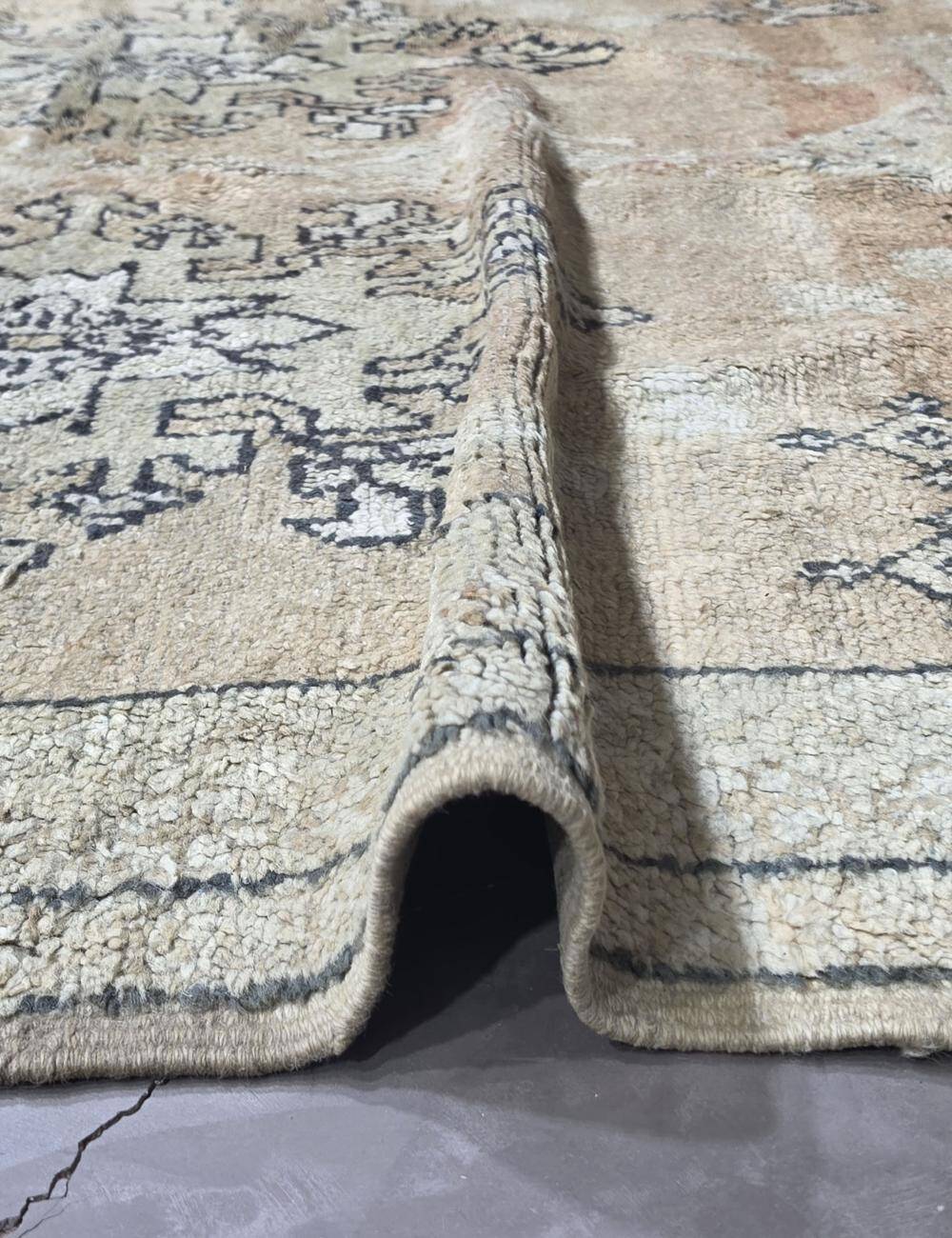 Vintage Moroccan Rug - 360 x 189 cm