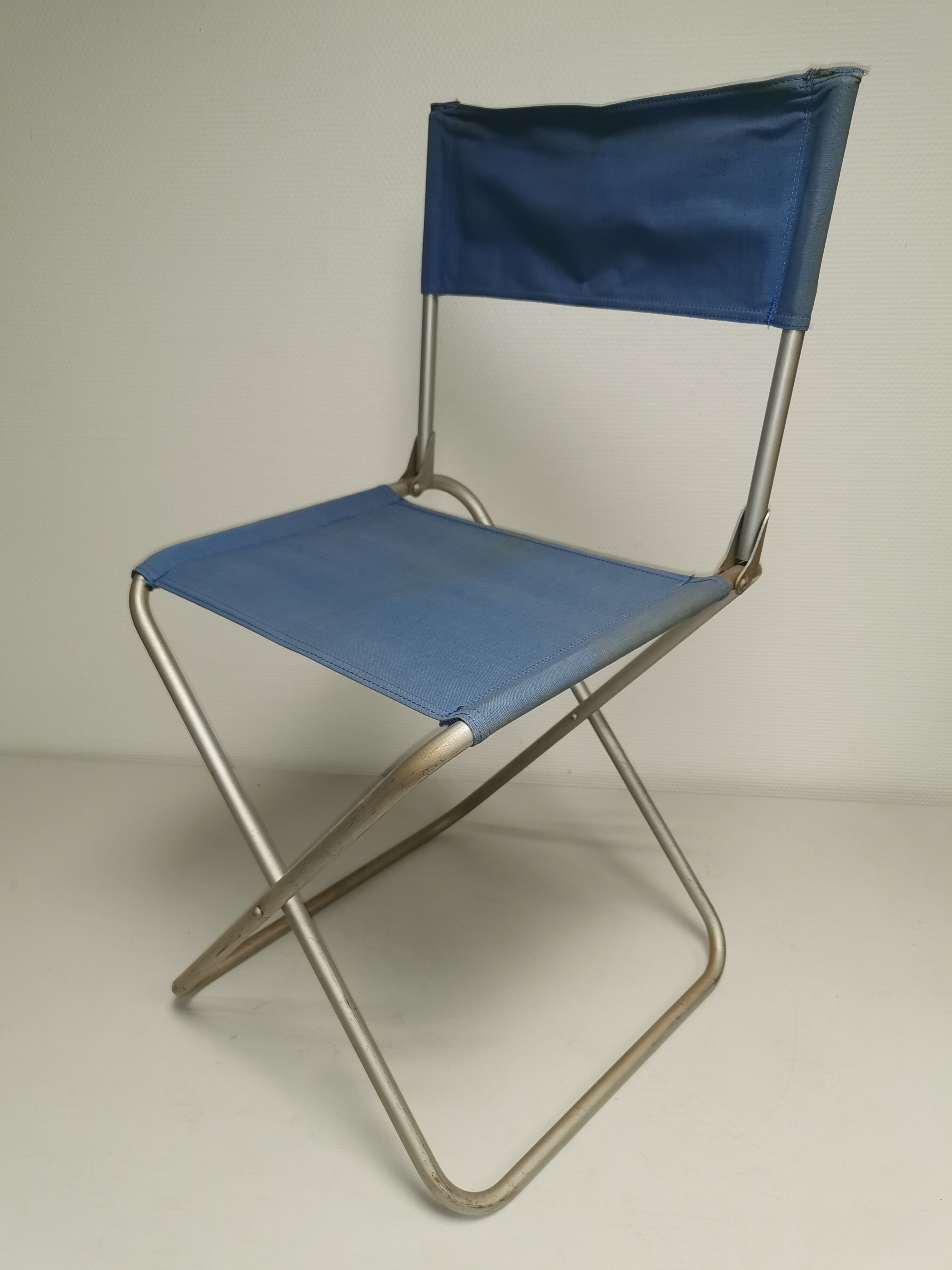 old Folding seat, vintage folding camping chair