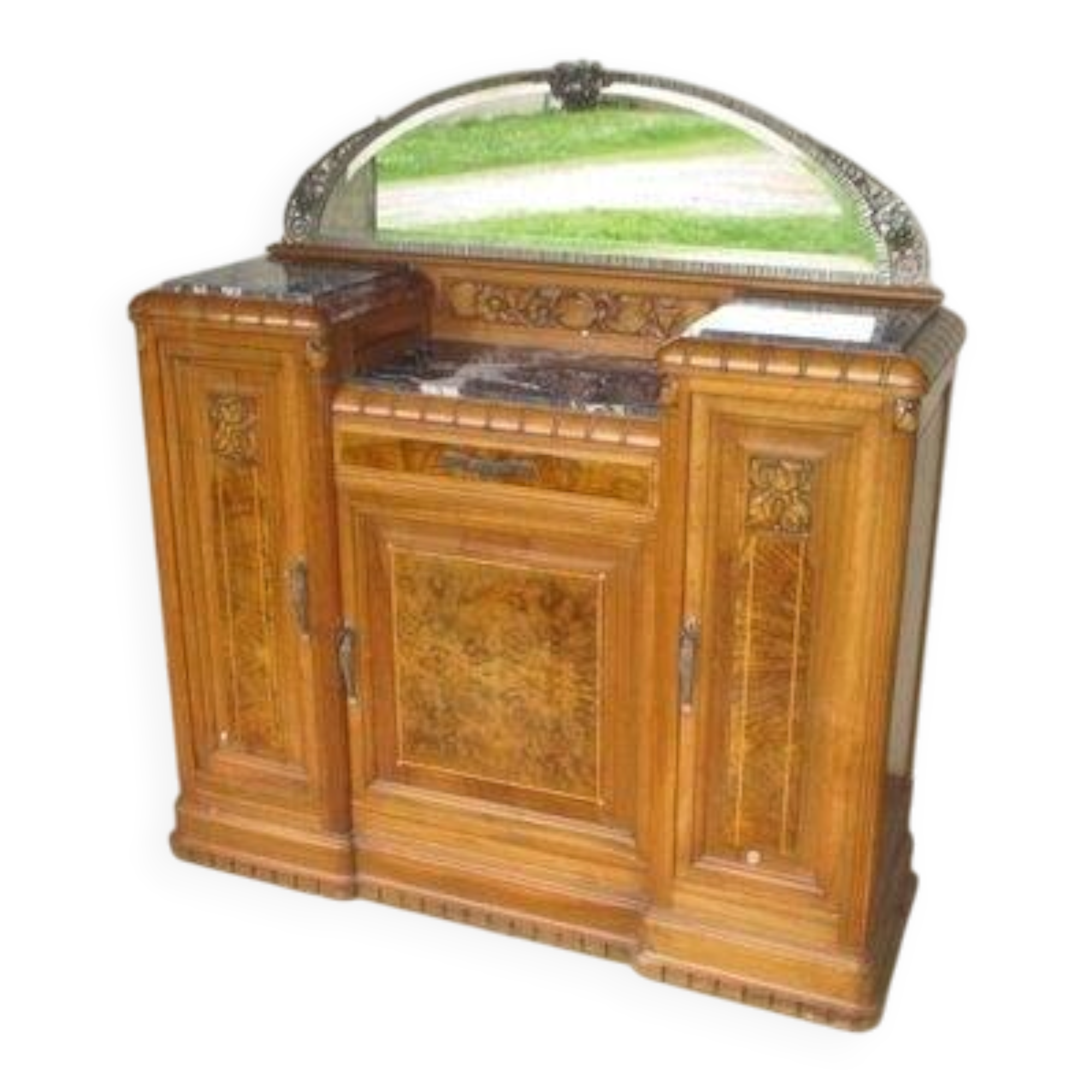 Meuble art déco avec son miroir en demi lune, fer forgé martelé. Buffet art déco...
