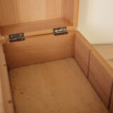 Wooden plug box