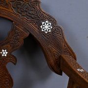 Fauteuil syrien en noyer – fin XIXe