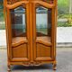 Vitrine Louis XV en bois massif