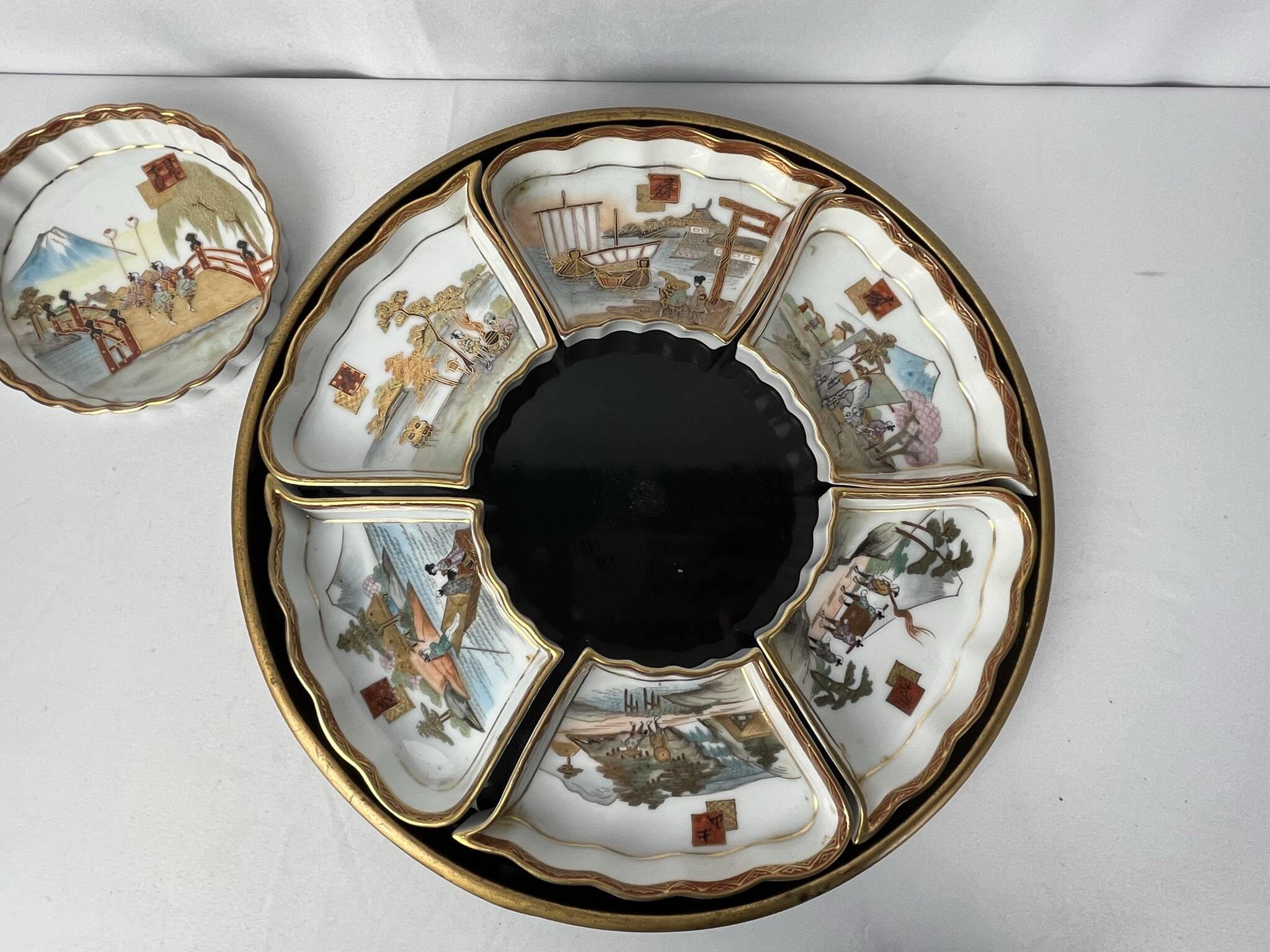 China, porcelain condiment set on lacquered tray, 20th century