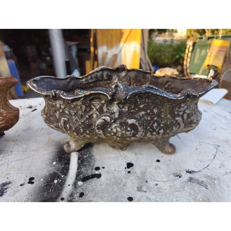 Pair of cast iron planters from 1900 in Charleville - Mézières